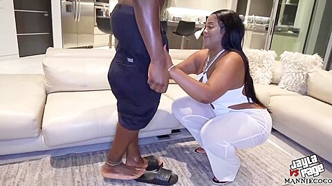 Jayla Page And Mannie Coco In The Uk
