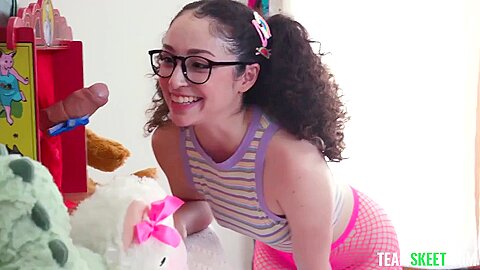 Pixie Smalls – Medium Size Tits