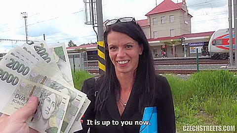 Milf Walking On Public With Vibrator – E129